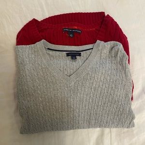 Bundle of two Tommy Hilfiger sweaters